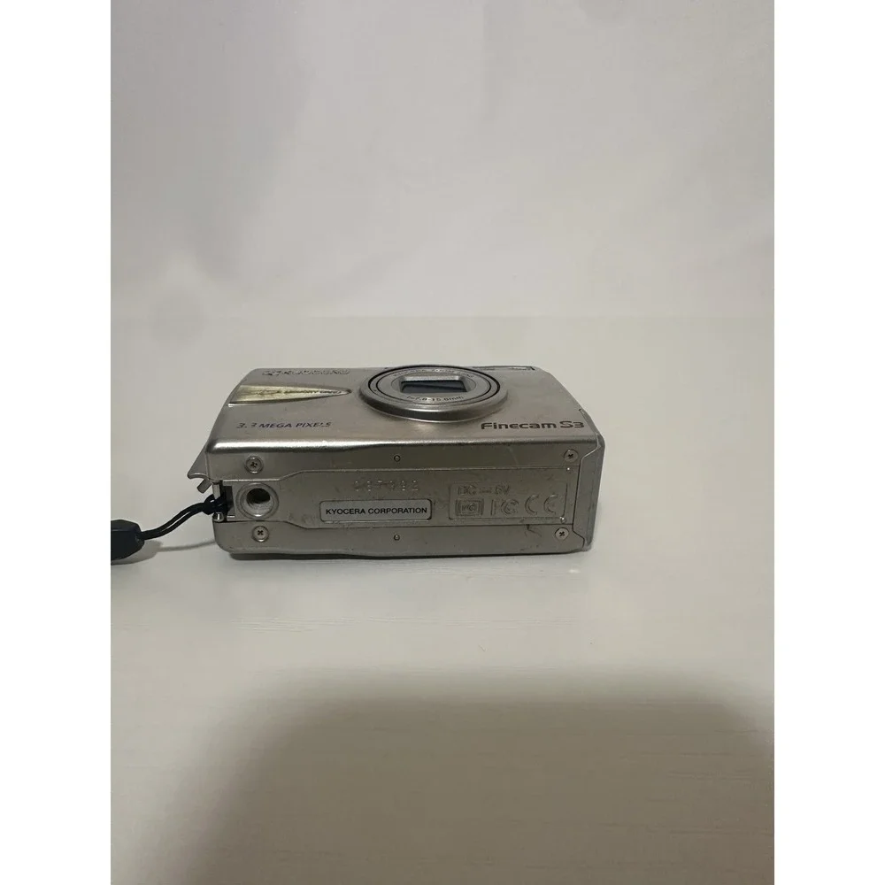 vintage Kyocera Finecam S3 digital camera untested